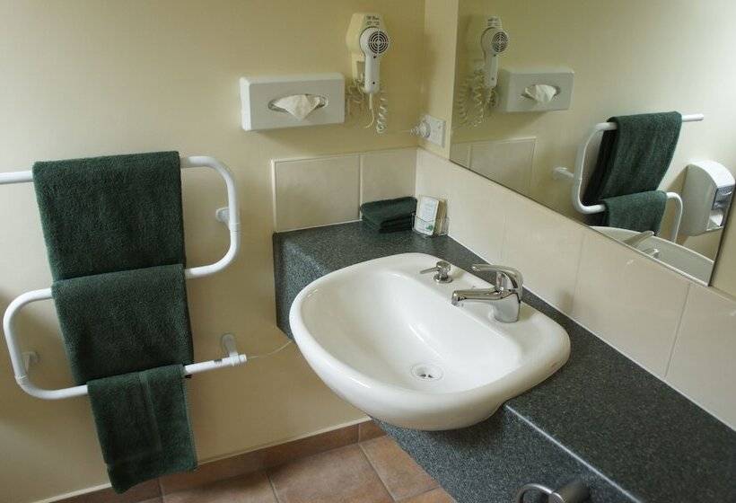 Студия Стандарт, Bk S Egmont Motor Lodge