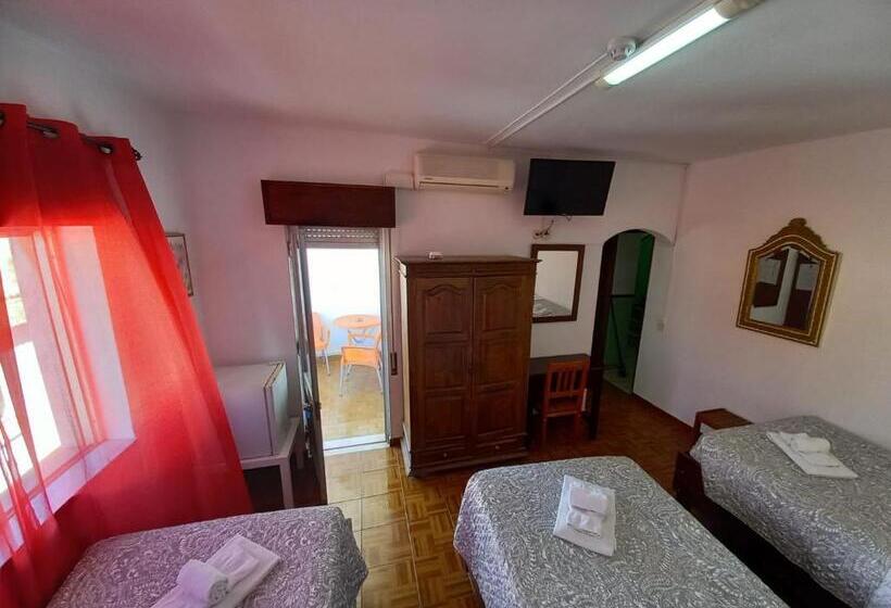 Номер Стандарт Трехместный, Dbv Guesthouse