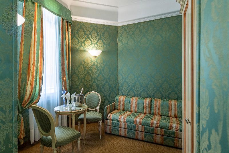 اتاق کلاب, Parkroyal Collection Marina Bay, Singapore