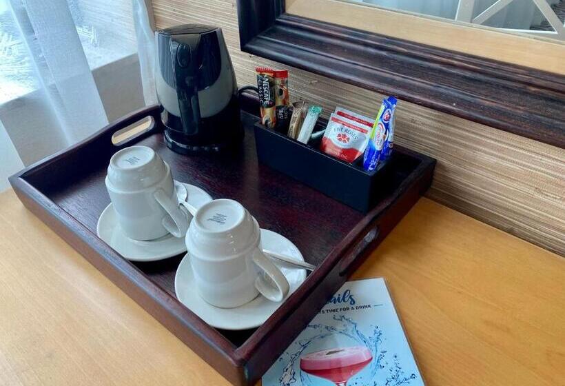Люкс, The Royal Hotel By Coastlands Hotels & Resorts