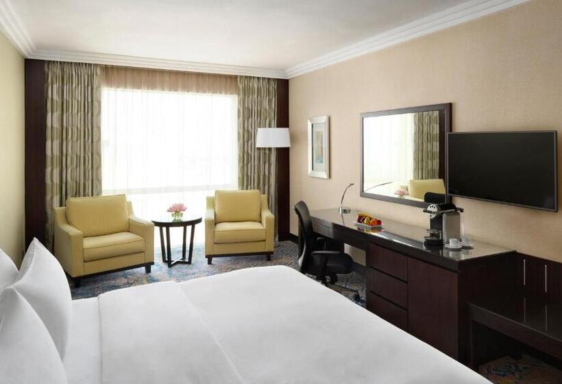 Номер Клуб Кровать Кинг, Crowne Plaza Jeddah, An Ihg