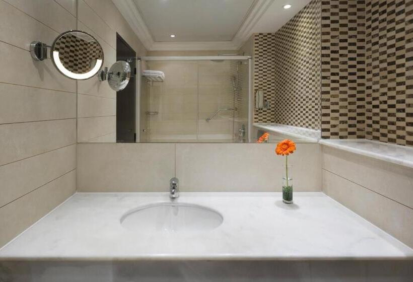 Стандартный Номер Кровать Кинг, Crowne Plaza Jeddah, An Ihg