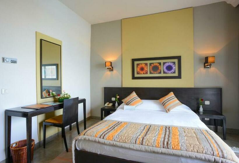 Номер Стандарт Вид на Море, Nozha Beach Resort & Spa