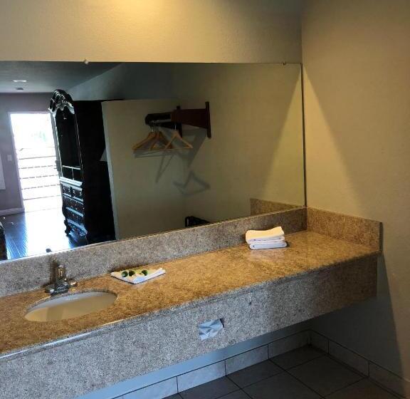 Familiesuite, Alamo Inn And Suites  Convention Center