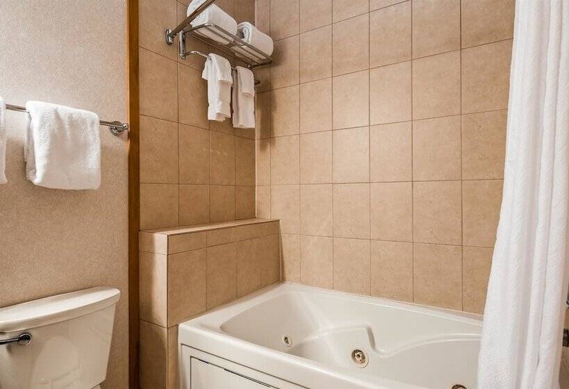Люкс с гидромассажем, Best Western Adirondack Inn