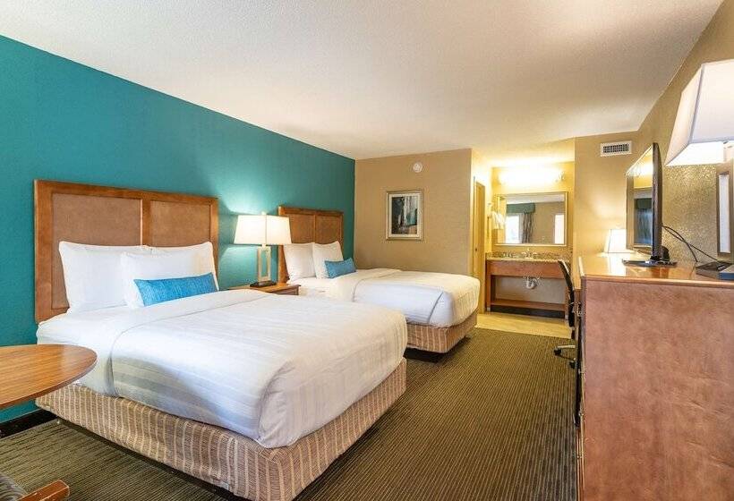 带2个双人床的标准工作室, Best Western Charleston Inn
