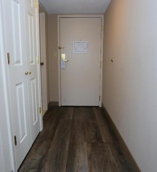 Номер Стандарт 2 Двуспальные Кровати, Best Western La Plata Inn