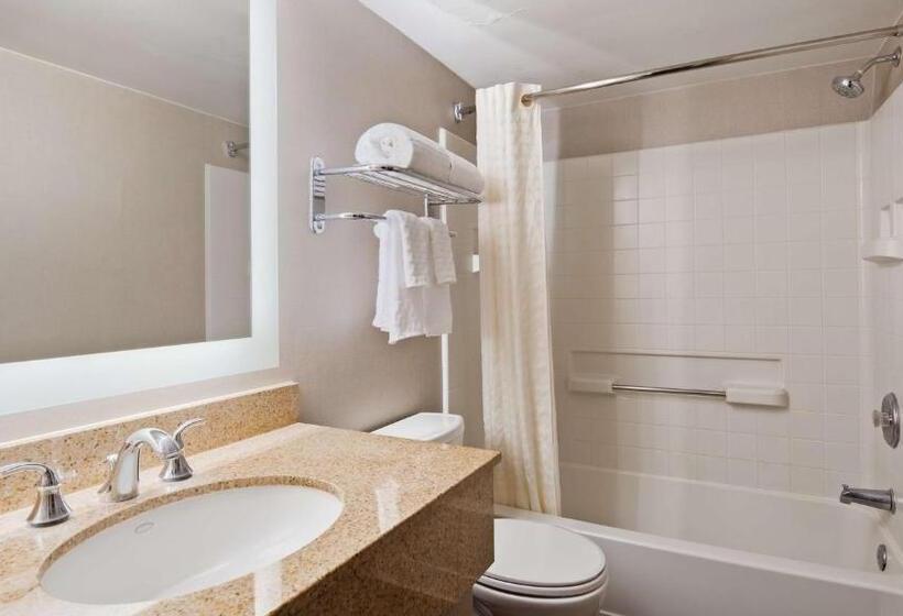 Люкс Повышенной Комфортности, Best Western La Plata Inn