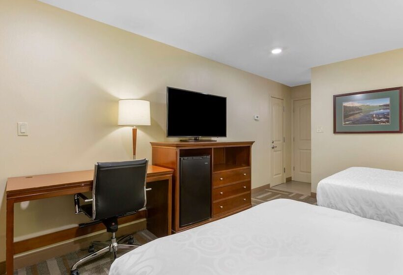 带2个双人床的标准工作室, Best Western Plus Clocktower Inn