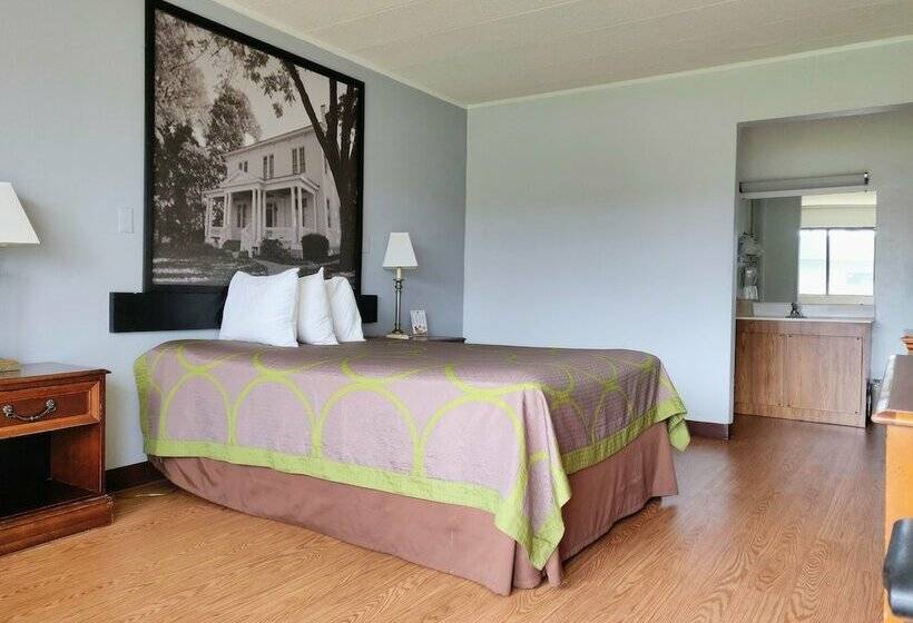 Номер Deluxe, Sprucewood Inn