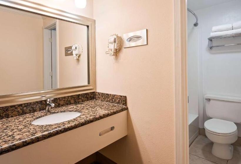 Номер Стандарт, Sturgis Lodge And Suites