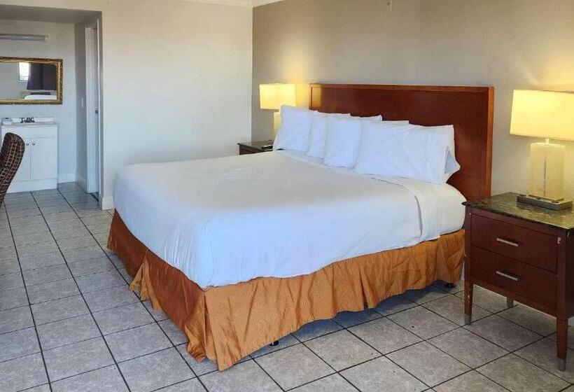 带大床的标准间, Motel 6 Henderson Nv