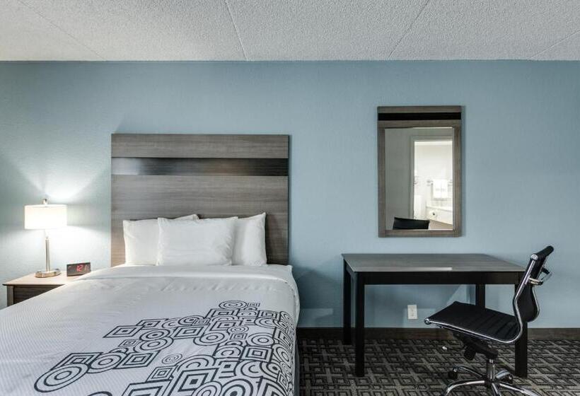اتاق استاندارد, Days Inn & Suites By Wyndham Spokane