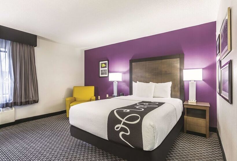 Quarto Estandar Cama Casal para Deficientes Físicos, La Quinta By Wyndham Atlanta Midtown   Buckhead