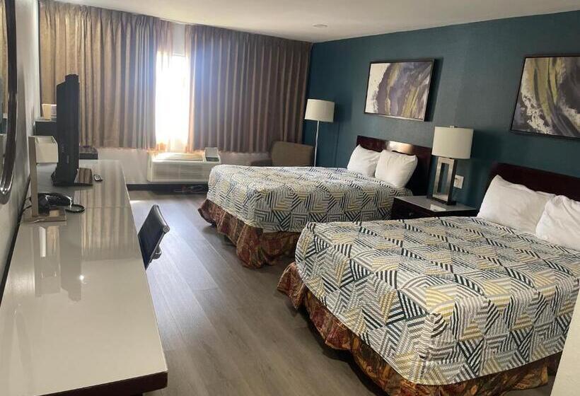 Четырехместный Номер Стандарт, Portside Inn & Suites