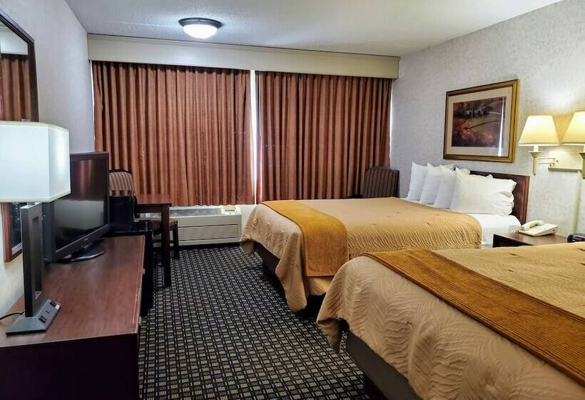 اتاق استاندارد با 2 تخت دوبل, Ramkota Hotel Watertown