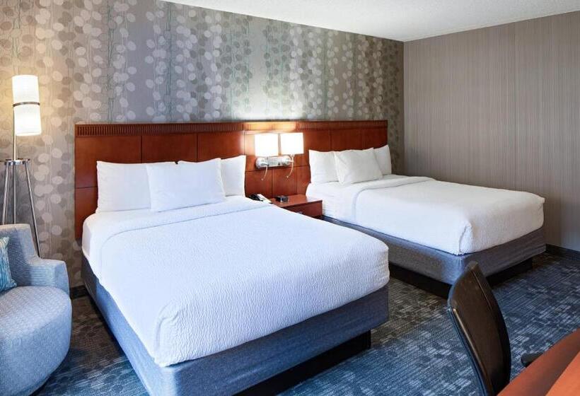 Номер Стандарт, Courtyard Cincinnati Blue Ash