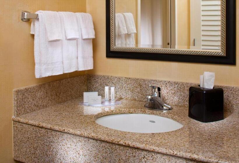 스탠다드 룸 더블 침대 2개, Courtyard By Marriott Little Rock West