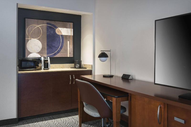Номер Стандарт, Courtyard By Marriott Norwalk