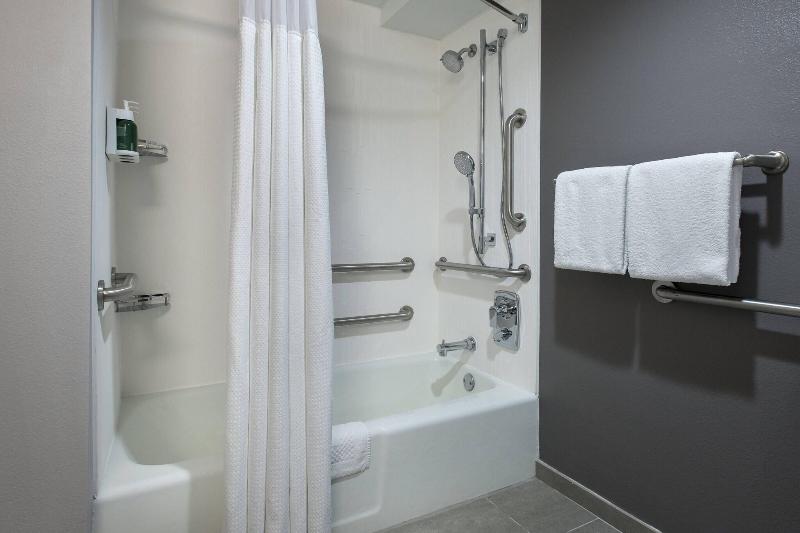Номер Стандарт, Courtyard By Marriott Norwalk