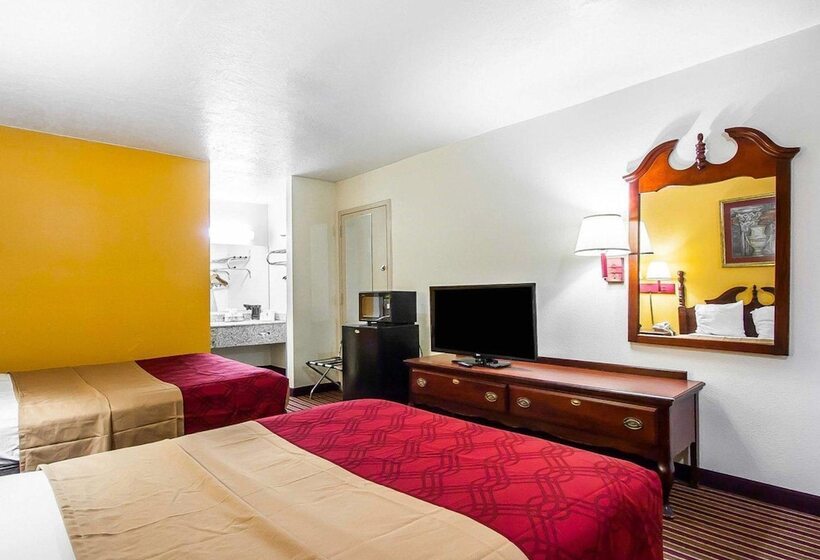 Номер Стандарт 2 Двуспальные Кровати, Econo Lodge