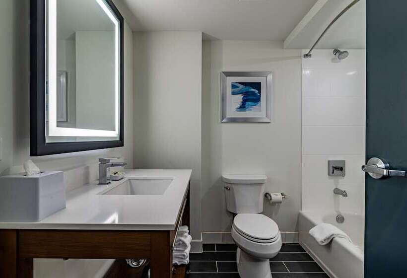 חדר סטנדרט שתי מיטות זוגיות, Four Points By Sheraton Brunswick