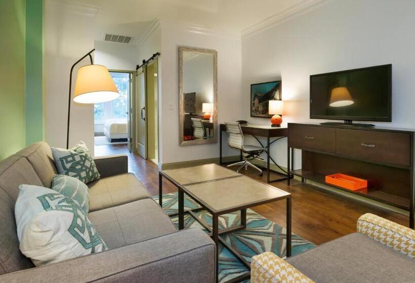 2 Bedroom Suite City View, Indigo Savannah Historic District, An Ihg