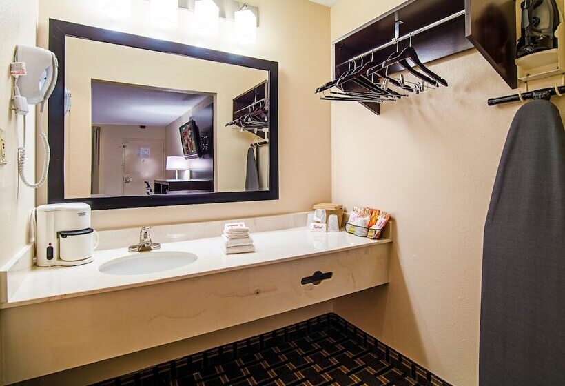 Номер Deluxe, Red Roof Inn & Suites Greenwood, Sc