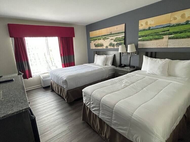스탠다드 룸 더블 침대 2개, Clarion Pointe   Greensboro Coliseum Area