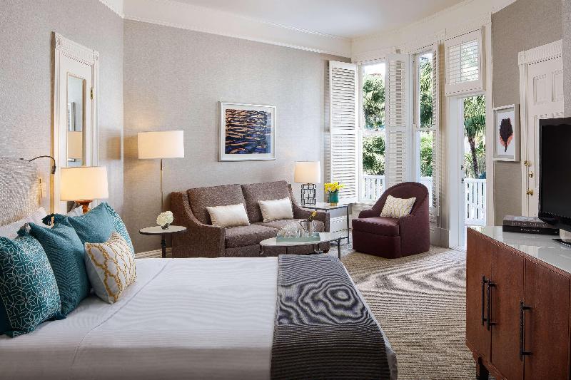 Студио Стандарт Кровать Кинг, Del Coronado, Curio Collection By Hilton
