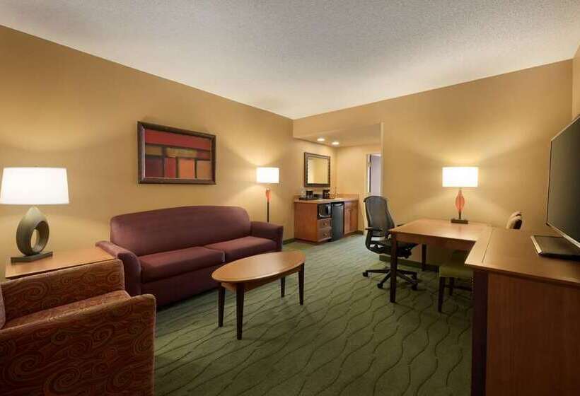 Suíte, Embassy Suites By Hilton Atlanta Airport