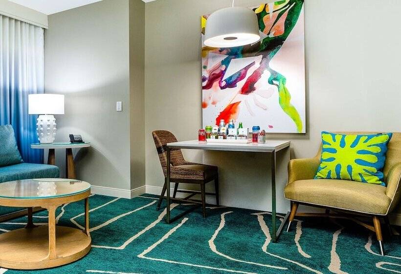 Premium Suite, Embassy Suites By Hilton San Diego Bay Downtown
