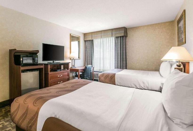 스탠다드 룸 더블 침대 2개, Quality Inn Edisonnew Brunswick