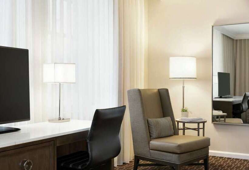 스탠다드 룸 더블 침대 2개, Redmont Hotel Birmingham, Curio Collection By Hilton