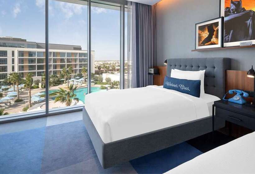 Номер Deluxe Вид на Бассейн, Hilton Santa Fe Historic Plaza