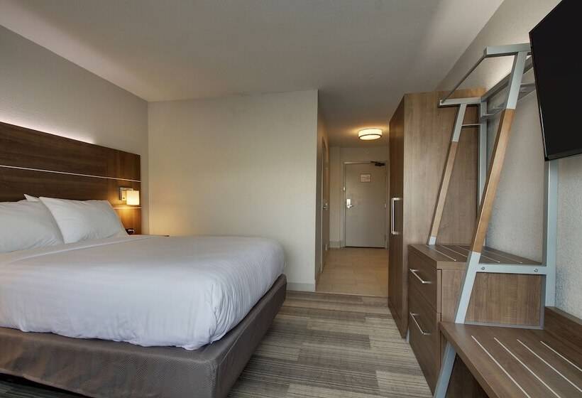 Номер Стандарт, Holiday Inn Express & Suites Wapakoneta, An Ihg