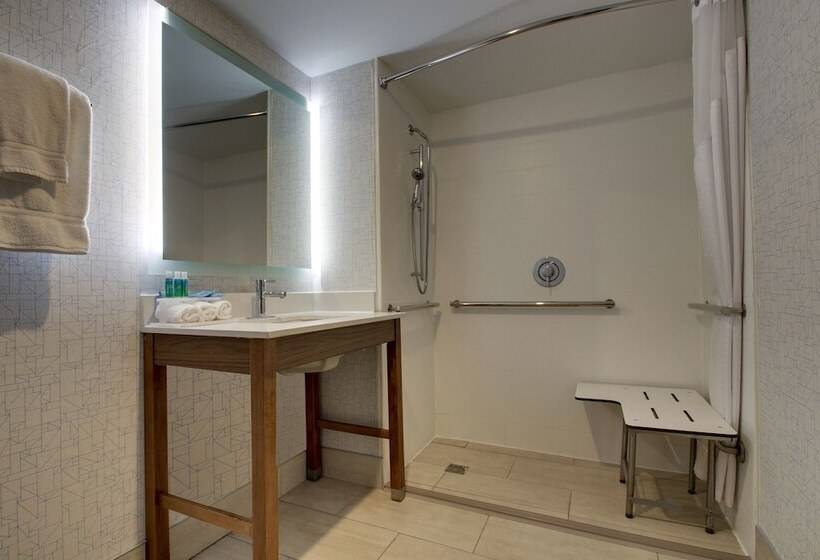 Люкс Адаптированный для Инвалидов, Holiday Inn Express & Suites Wapakoneta, An Ihg