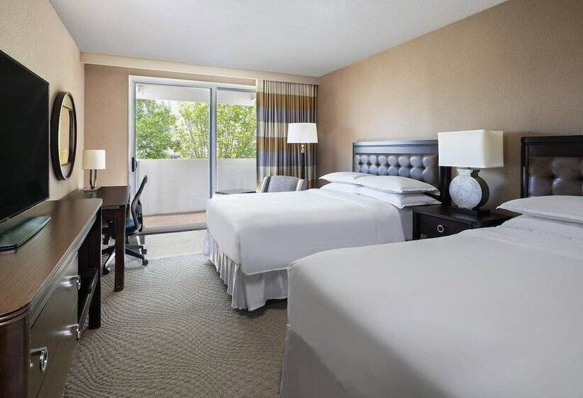 Номер Стандарт 2 Двуспальные Кровати, Sheraton Greensboro