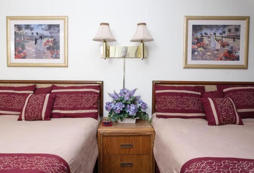 Номер Deluxe, Four Seasons Lodging