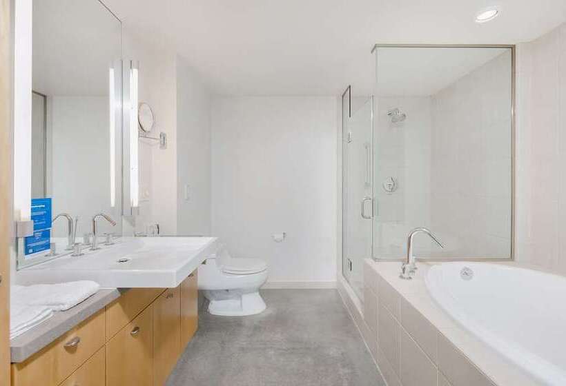 스탠다드 룸 킹사이즈 침대, Hilton Fairfax