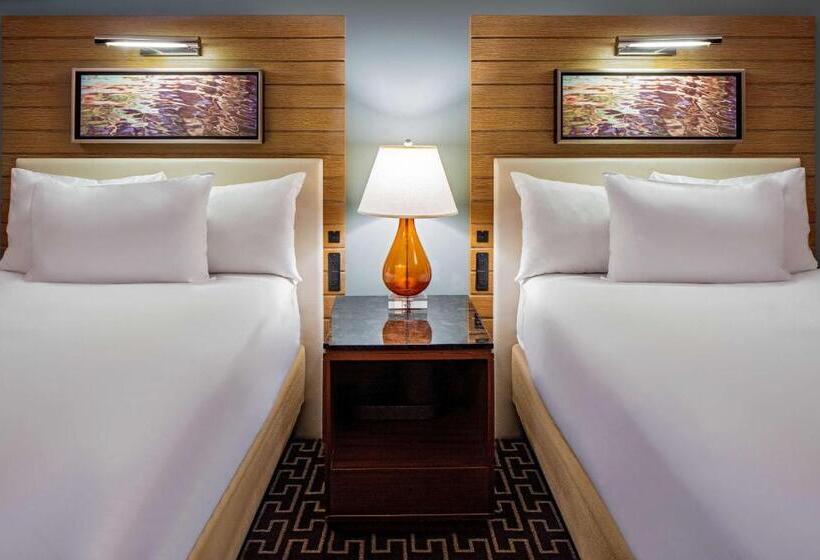 Номер Стандарт 2 Двуспальные Кровати, Hyatt Regency Greenwich