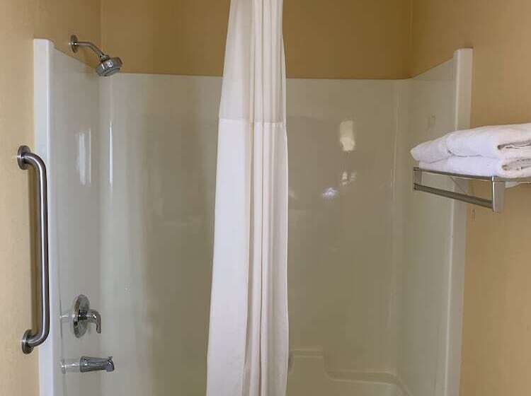 Номер Стандарт, Quality Inn Ukiah