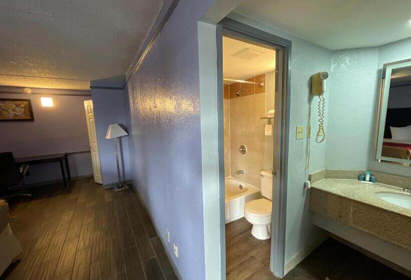 Четырехместный Номер Стандарт, Kings Inn  Medical Downtown Midtown Memphis