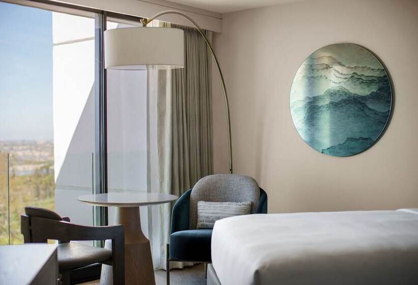 Номер Стандарт 2 Двуспальные Кровати, Vea Newport Beach, A Marriott Resort & Spa