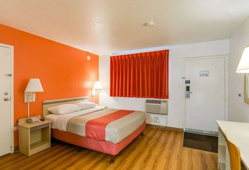 Quarto Deluxe, Motel 6 Schiller Park, Il   Chicago O Hare