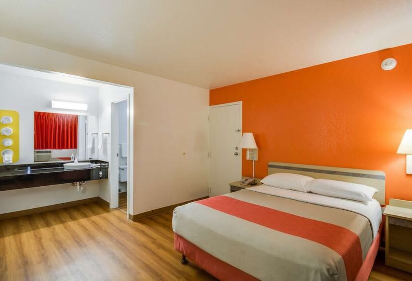 디럭스 룸, Motel 6 Schiller Park, Il   Chicago O Hare
