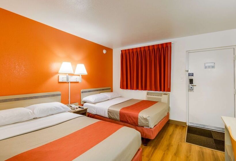 Quarto Estandar 2 Camas Casal, Motel 6 Schiller Park, Il   Chicago O Hare