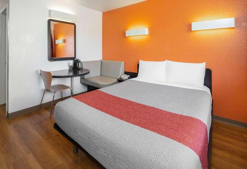 Номер Стандарт Адаптированный для Инвалидов, Motel 6 Ventura, Ca   Beach