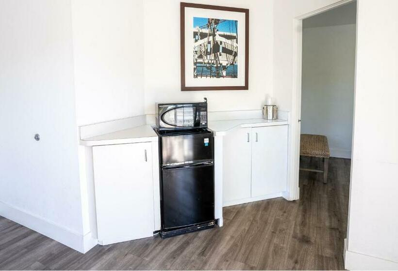 Стандартный Номер Кровать Кинг, La Avenida Inn