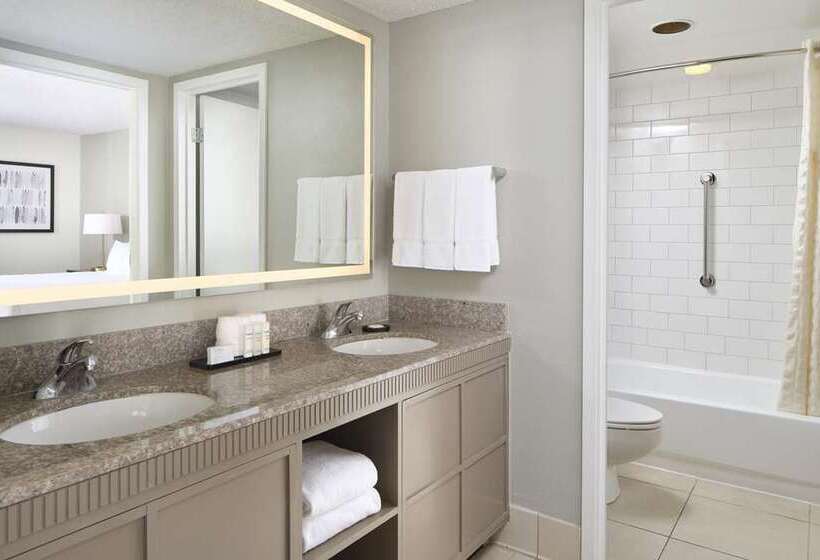 Люкс, Embassy Suites By Hilton Myrtle Beach Oceanfront Resort